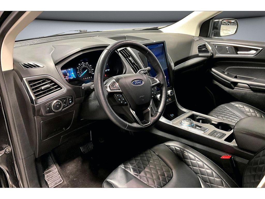 used 2024 Ford Edge car, priced at $29,999
