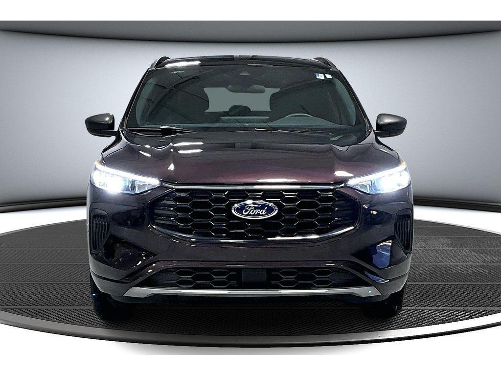 used 2023 Ford Escape car, priced at $25,185