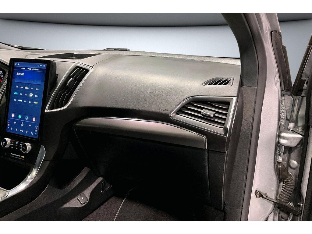 used 2024 Ford Edge car, priced at $35,049