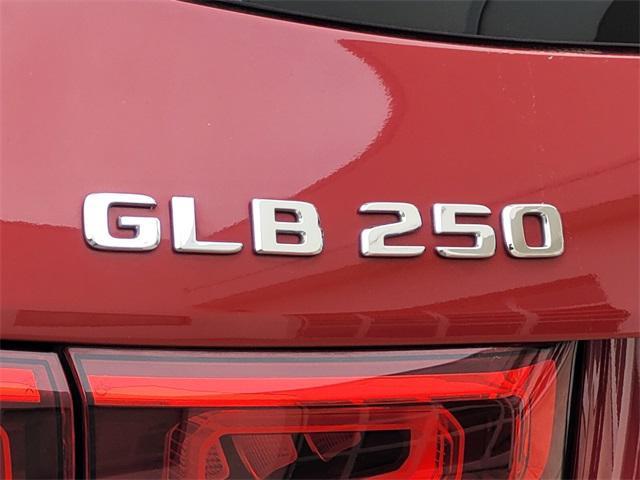 used 2020 Mercedes-Benz GLB 250 car, priced at $18,990