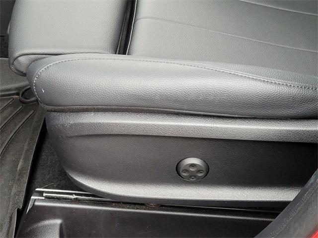 used 2020 Mercedes-Benz GLB 250 car, priced at $18,990