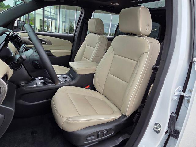 used 2023 Chevrolet Traverse car, priced at $36,119