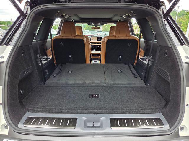 used 2025 INFINITI QX60 car, priced at $49,990