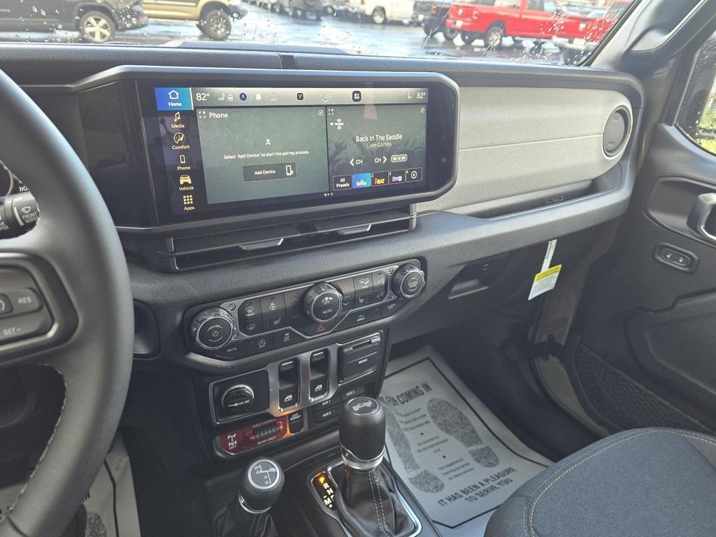 new 2026 Jeep Wrangler car, priced at $51,580