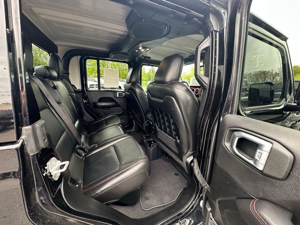 used 2023 Jeep Gladiator car, priced at $37,371