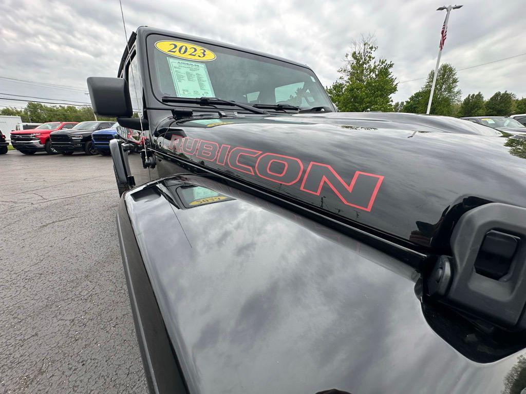 used 2023 Jeep Gladiator car, priced at $37,371