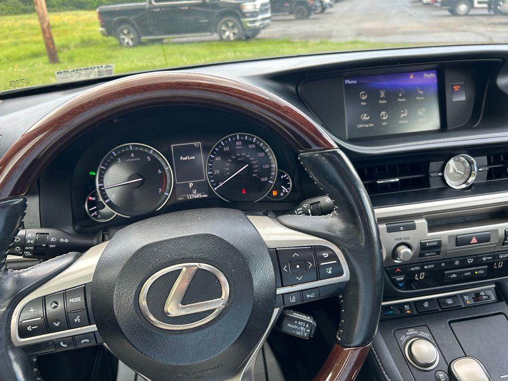 used 2018 Lexus ES 350 car, priced at $19,222