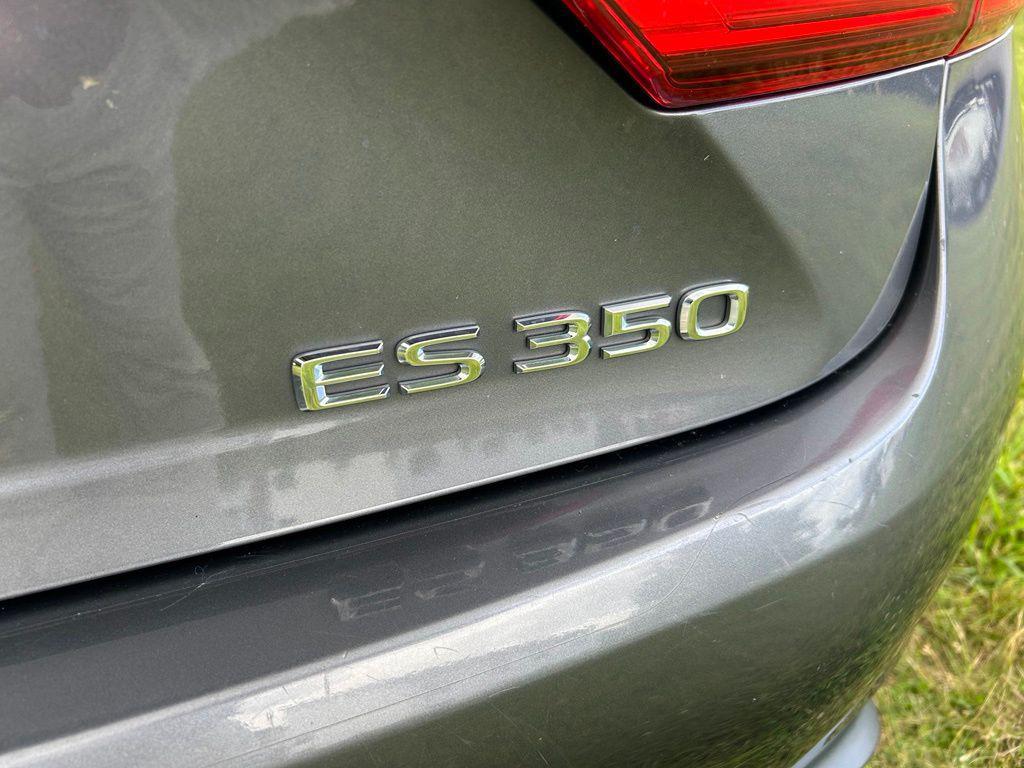 used 2018 Lexus ES 350 car, priced at $19,222