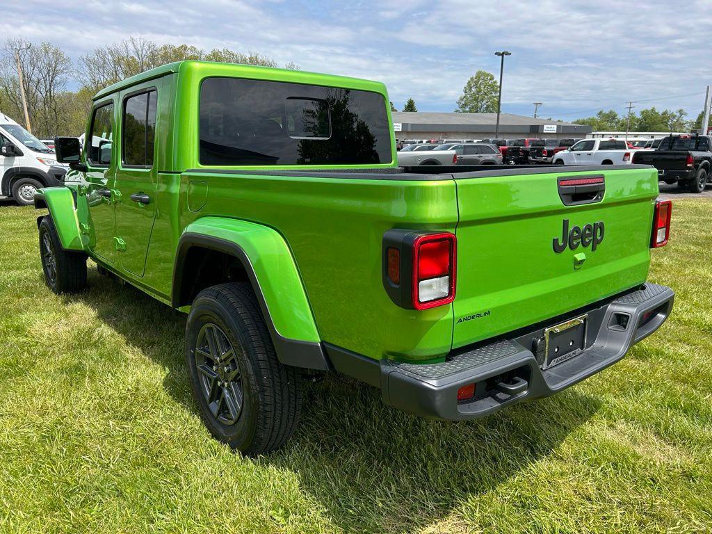 new 2026 Jeep Gladiator car, priced at $46,311