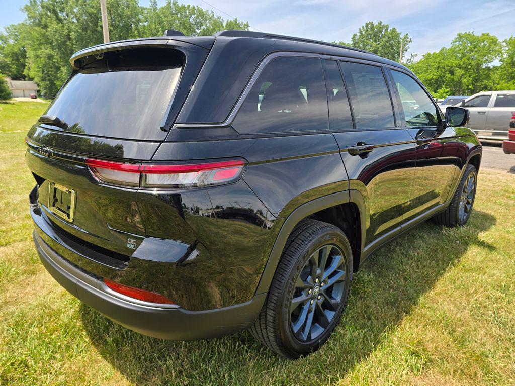 new 2026 Jeep Grand Cherokee car, priced at $47,799