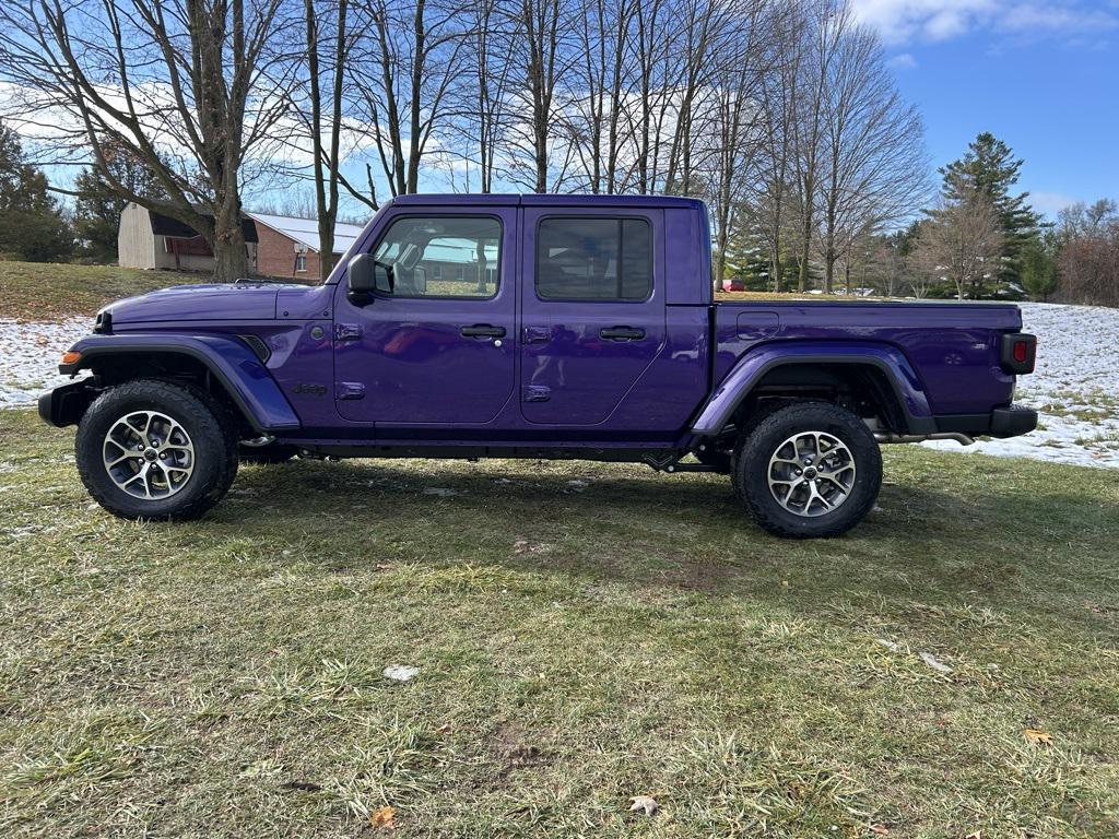 new 2026 Jeep Gladiator car, priced at $51,620