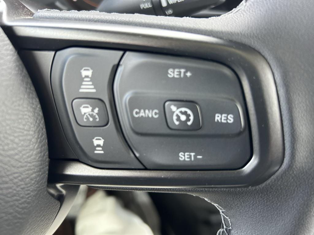 new 2026 Jeep Gladiator car, priced at $51,620