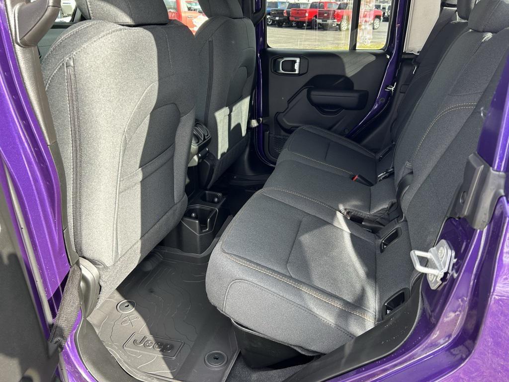 new 2026 Jeep Gladiator car, priced at $51,620