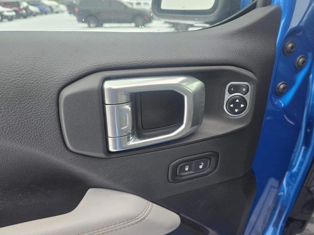 used 2023 Jeep Gladiator car, priced at $34,550