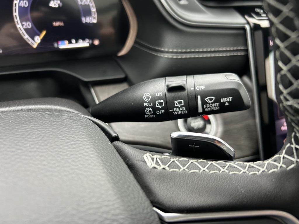 new 2025 Jeep Grand Cherokee car, priced at $54,235