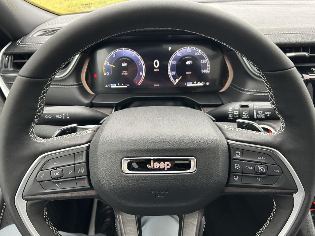 new 2025 Jeep Grand Cherokee car, priced at $54,235