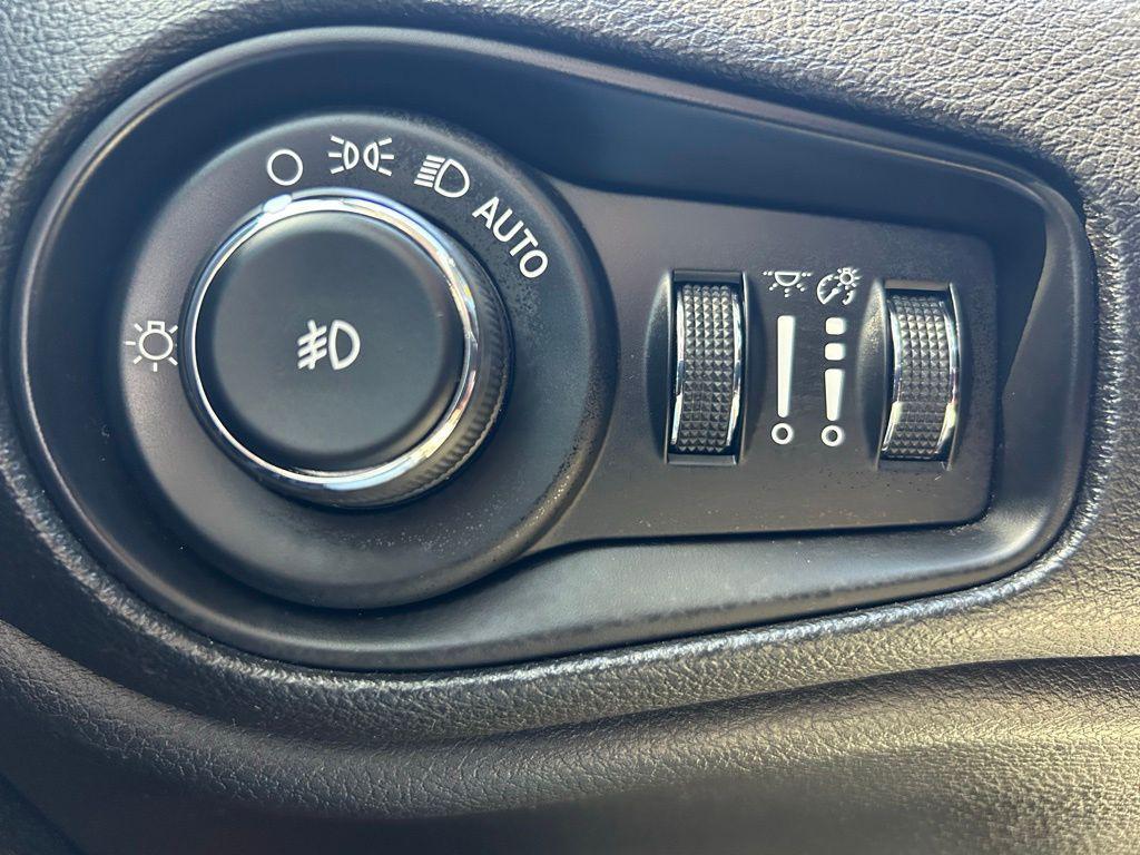 used 2017 Jeep Renegade car, priced at $15,271
