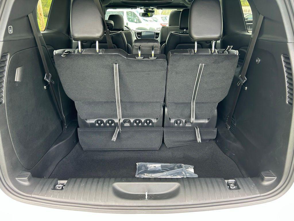 new 2027 Chrysler Pacifica car, priced at $49,124