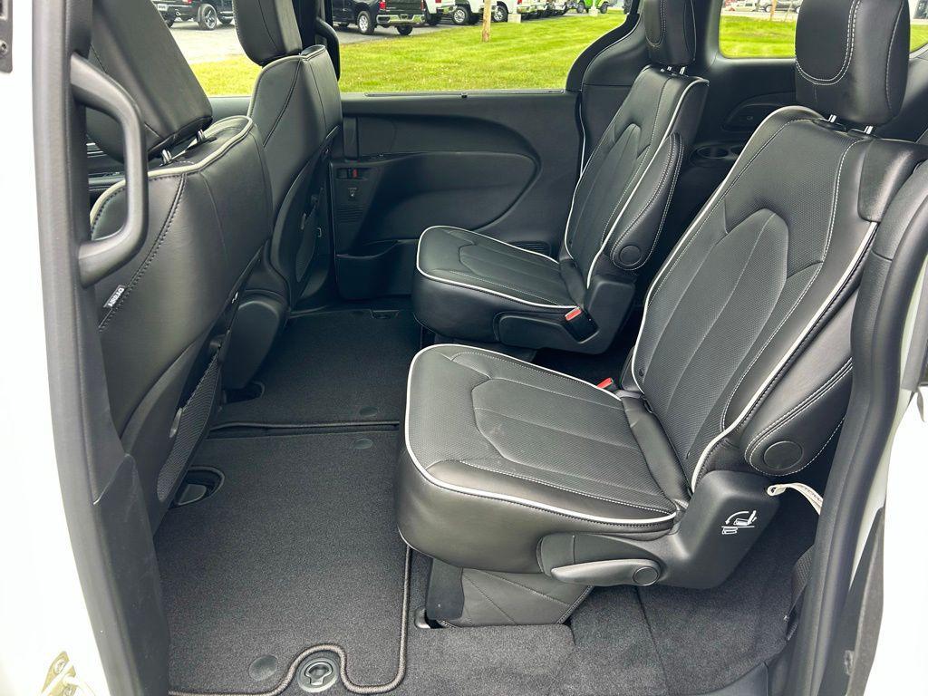 new 2027 Chrysler Pacifica car, priced at $49,124