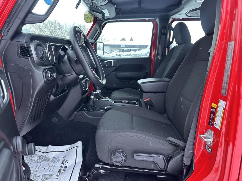 used 2023 Jeep Gladiator car, priced at $30,941