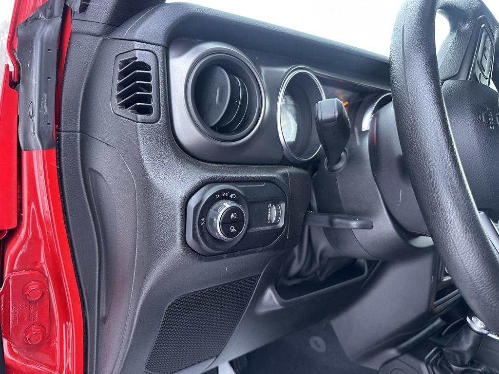 used 2023 Jeep Gladiator car, priced at $30,941