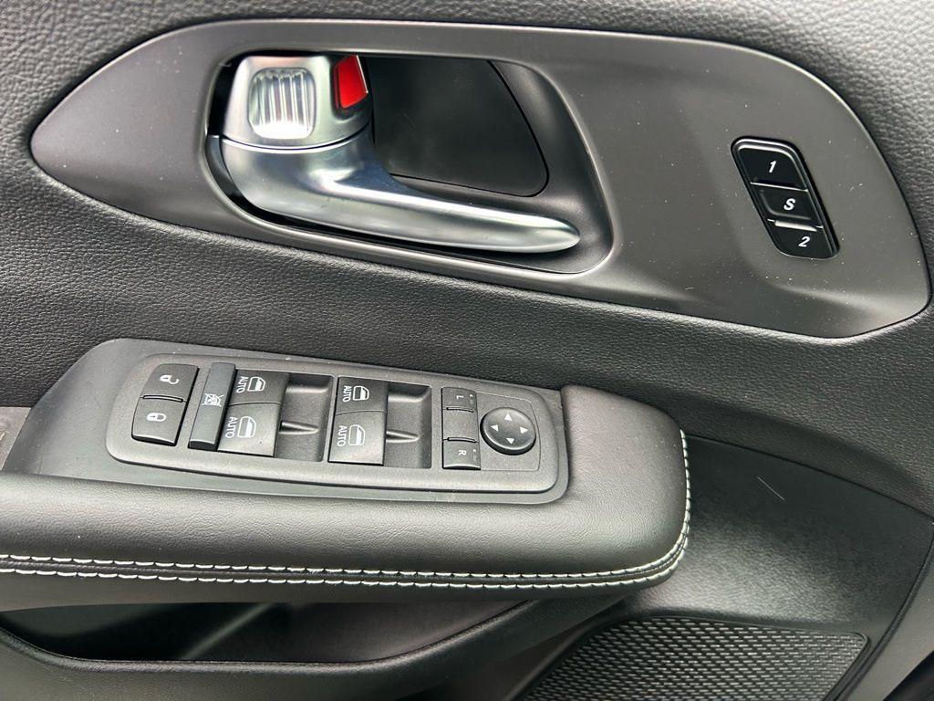 new 2026 Chrysler Pacifica car, priced at $42,955
