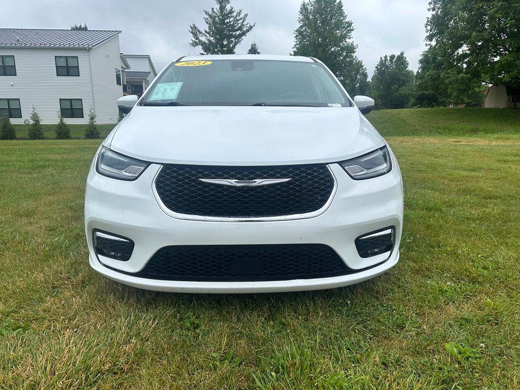 used 2023 Chrysler Pacifica car, priced at $23,704