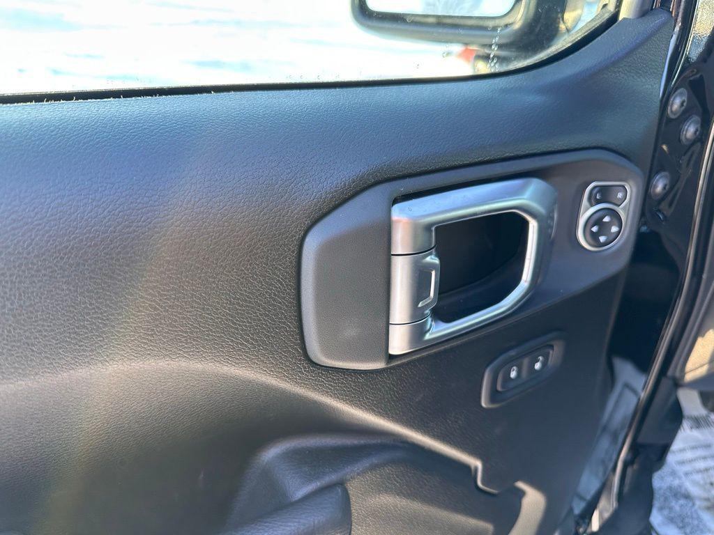 new 2026 Jeep Gladiator car, priced at $49,504