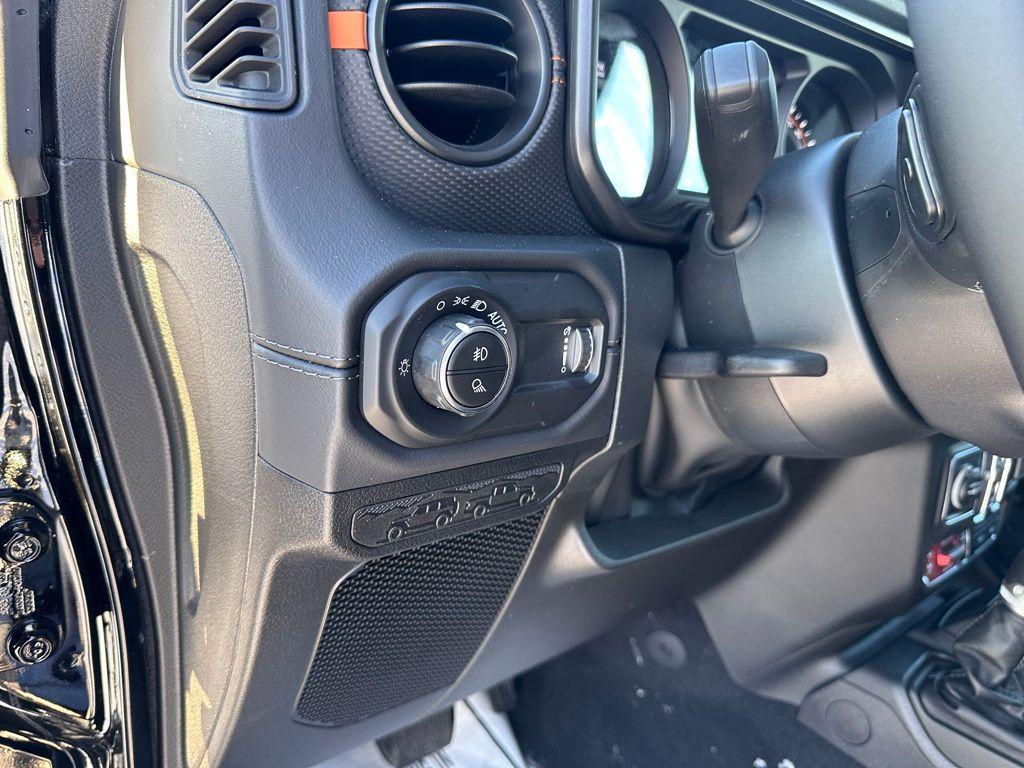 new 2026 Jeep Gladiator car, priced at $49,504