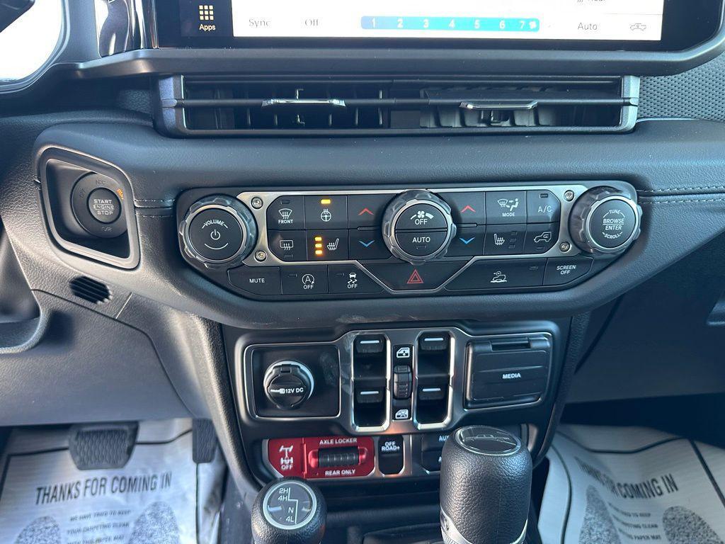 new 2026 Jeep Gladiator car, priced at $49,504