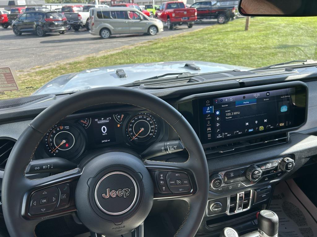 used 2024 Jeep Gladiator car, priced at $33,561