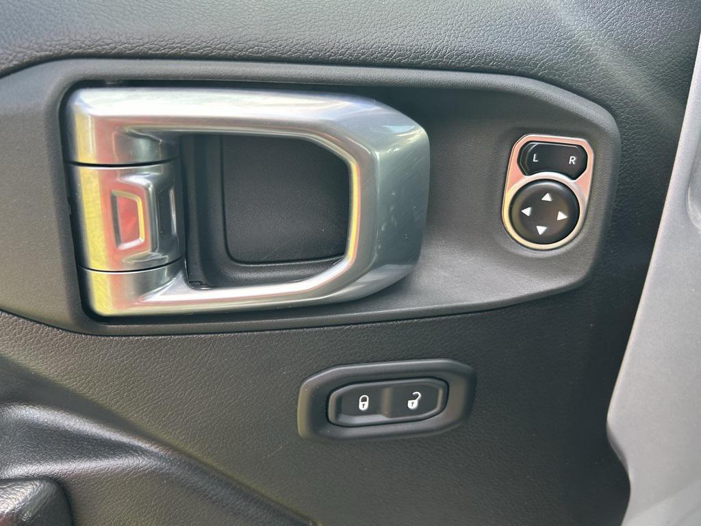 used 2024 Jeep Gladiator car, priced at $33,561