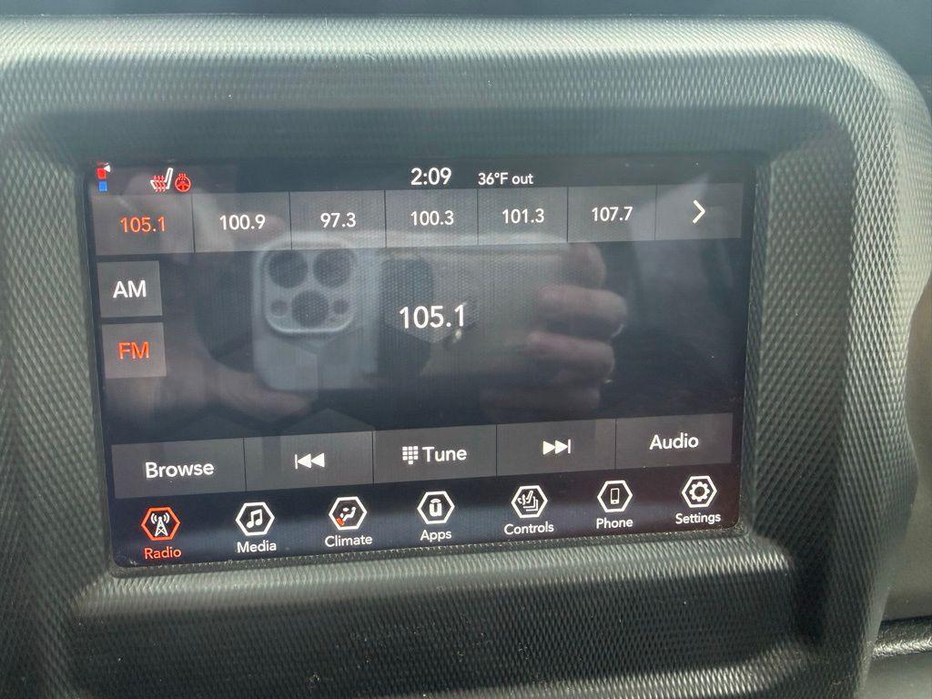 used 2022 Jeep Gladiator car, priced at $28,398