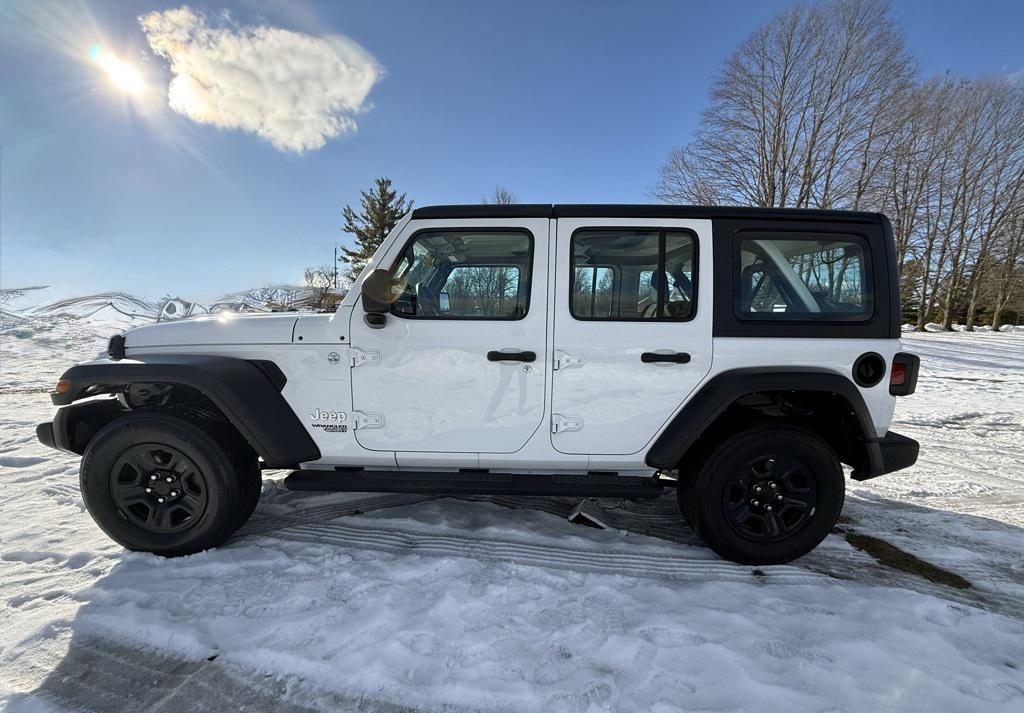used 2021 Jeep Wrangler Unlimited car, priced at $24,852