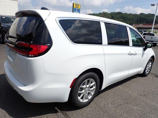 new 2025 Chrysler Pacifica car, priced at $42,144