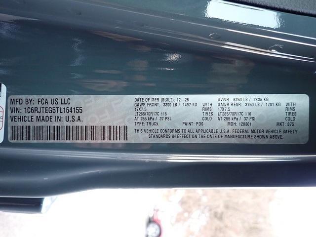 new 2026 Jeep Gladiator car, priced at $58,375