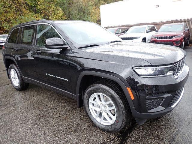 new 2025 Jeep Grand Cherokee car, priced at $39,176