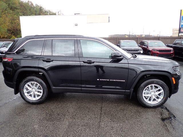 new 2025 Jeep Grand Cherokee car, priced at $39,176