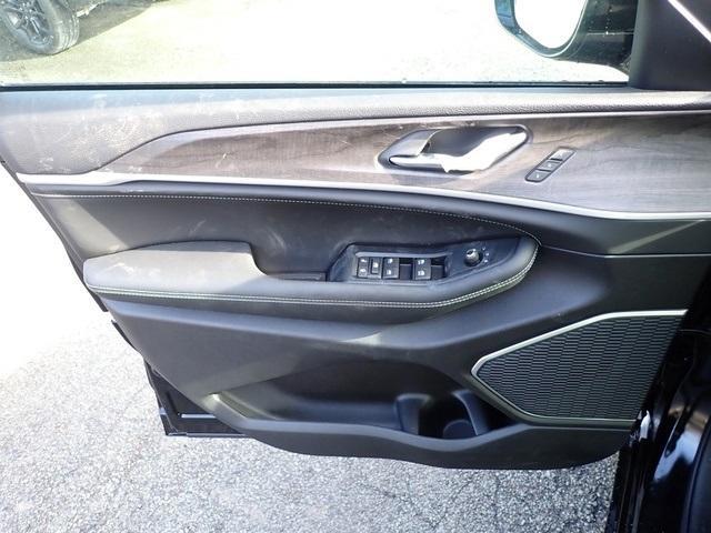 new 2026 Jeep Grand Cherokee car, priced at $55,441