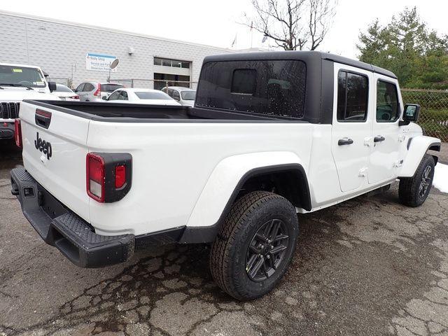 new 2026 Jeep Gladiator car, priced at $46,289