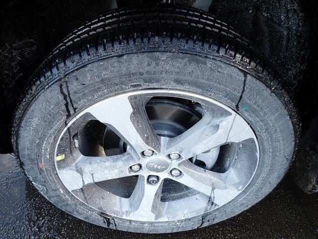 new 2026 Jeep Grand Cherokee car, priced at $48,726