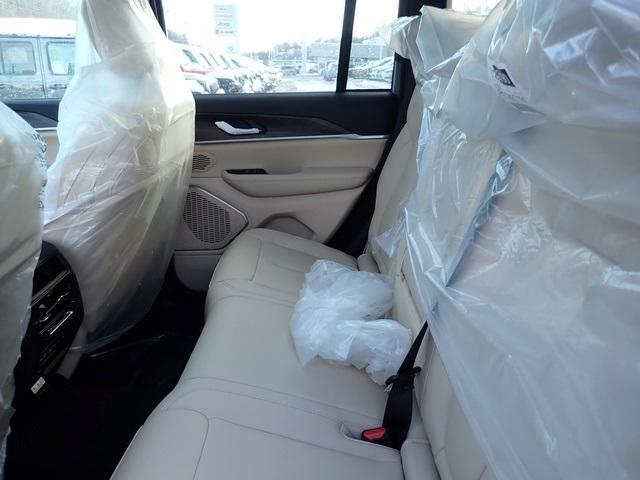 new 2026 Jeep Grand Cherokee car, priced at $48,726