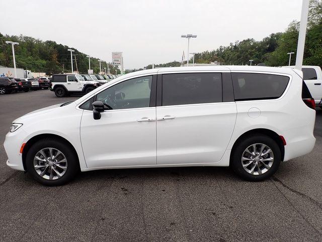 new 2026 Chrysler Pacifica car, priced at $46,806