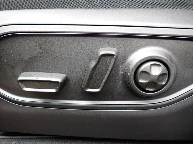 new 2026 Jeep Grand Cherokee car, priced at $50,989