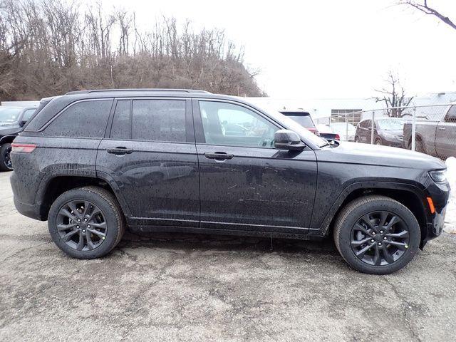 new 2026 Jeep Grand Cherokee car, priced at $50,989