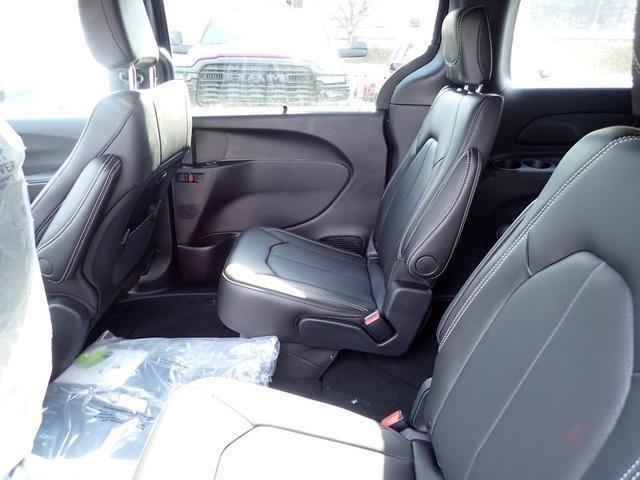 new 2026 Chrysler Pacifica car, priced at $46,268