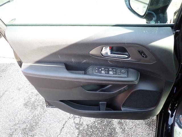 new 2026 Chrysler Pacifica car, priced at $46,268