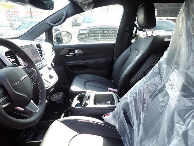 new 2026 Chrysler Pacifica car, priced at $46,268