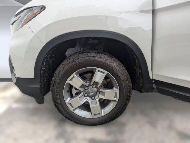 new 2025 Honda Ridgeline car, priced at $43,353