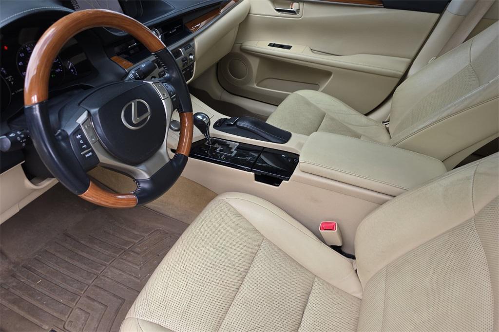 used 2013 Lexus ES 300h car, priced at $16,900